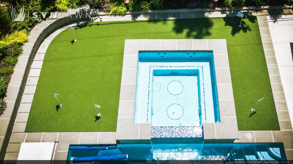image of SYNLawn West Palm Beach FL artificial grass for backyard putting greens and pools