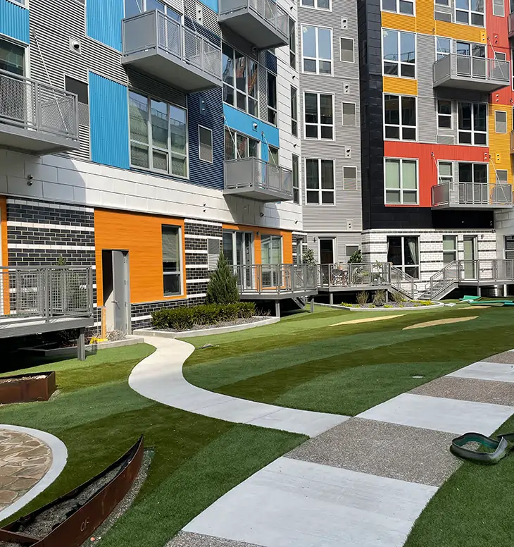 Artificial grass apartment lawn from SYNLawn